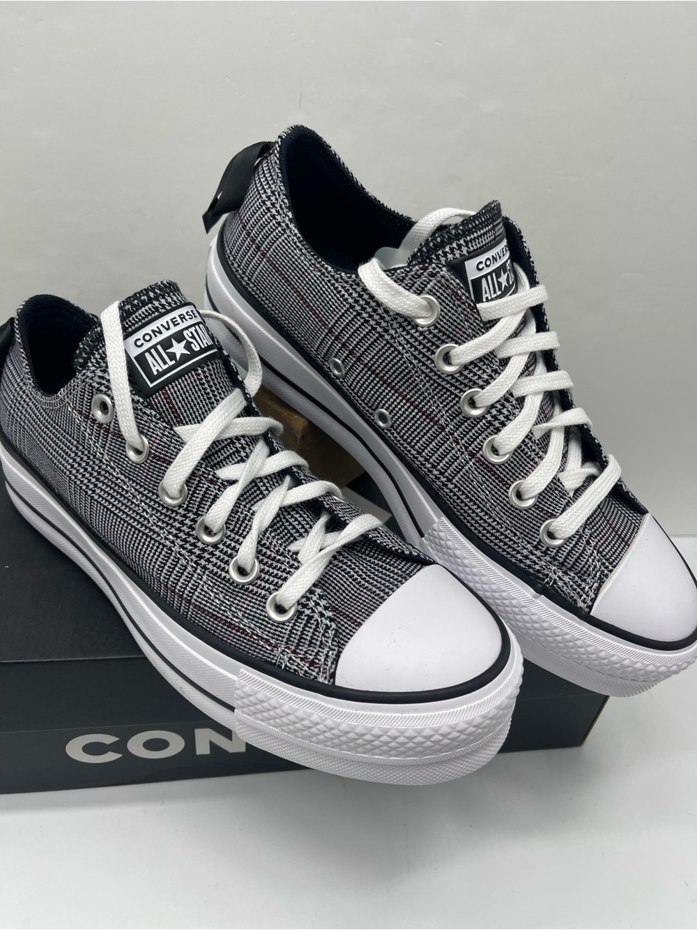 Converse A13881F CTAS LIFT OX
BLACK/WHITE/BLACK Platform Sneakers
 Plaid Low Top - Picture 8 of 16
